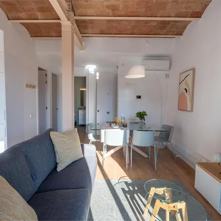 Feelathome Stadium Apartment *