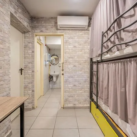 Casa Barcelo Camp Nou Barcelona *