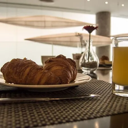 Madanis Hotel 4*