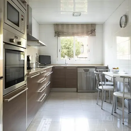 Holiday home Centric Gran Via Fira Montjuic