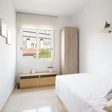 Holiday home Centric Gran Via Fira Montjuic *
