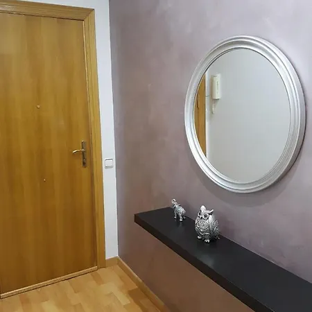 Habitación en casa particular En Piso Compartido Cerca Del Camp Nou