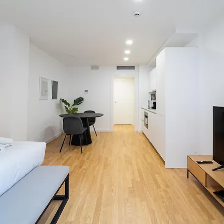 U-nique Albeniz Bcn * L'Hospitalet de Llobregat