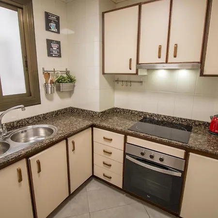 For 6 People, Equipped And Confortable L'Hospitalet de Llobregat