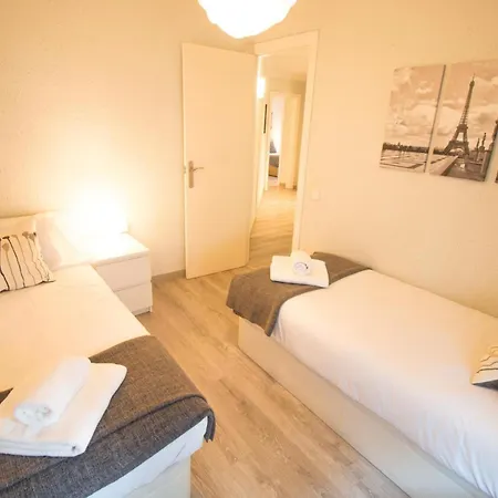 Apartment For 6 People, Equipped And Confortable *