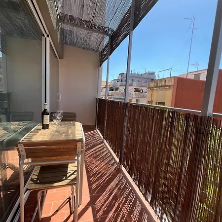 Atico Nuevo 2 Hab, 15 ' Sagrada Familia 22' Bcn Centro Apartment L'Hospitalet de Llobregat