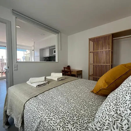 Atico Nuevo 2 Hab, 15 ' Sagrada Familia 22' Bcn Centro Apartment L'Hospitalet de Llobregat