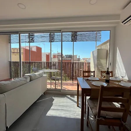 Atico Nuevo 2 Hab, 15 ' Sagrada Familia 22' Bcn Centro * L'Hospitalet de Llobregat