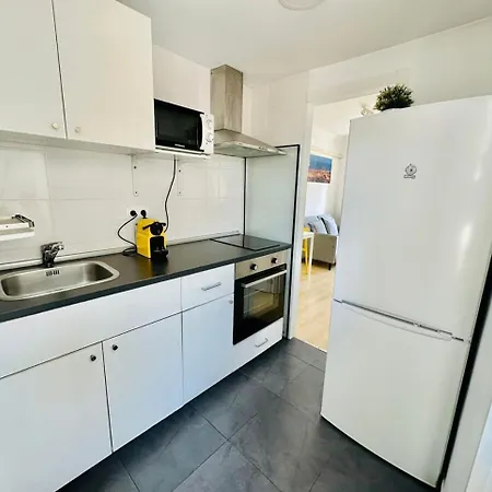 Lovely Attic With Terrace Apartment L'Hospitalet de Llobregat