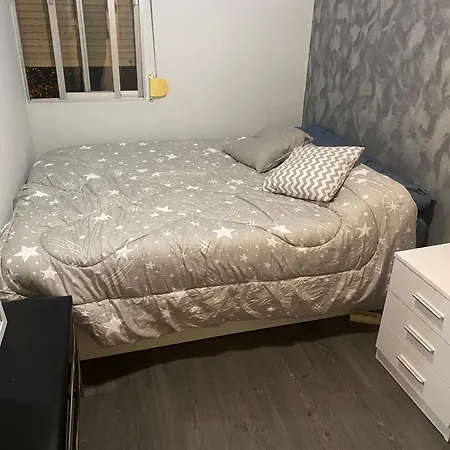 Homestay Cerca Del Centro De Barcelona, Barceloneta, Aeropuerto Y Fira L'Hospitalet de Llobregat