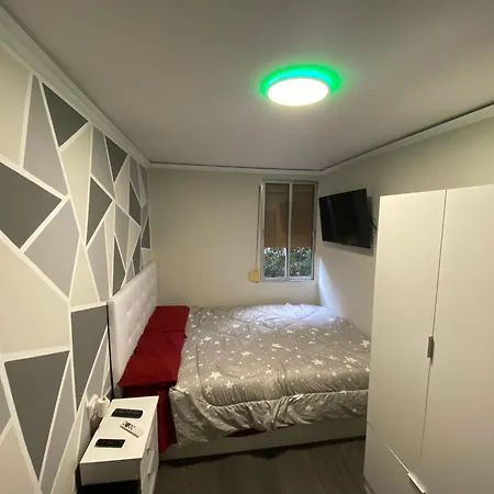 Cerca Del Centro De Barcelona, Barceloneta, Aeropuerto Y Fira Homestay