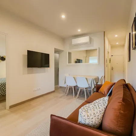 Barcelona Aura Apartment *