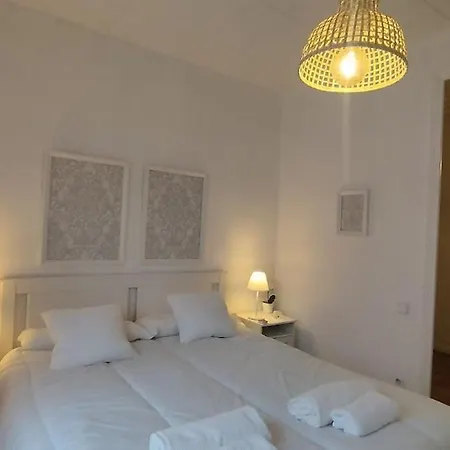 Big House On Barcelona S Border Holiday home L'Hospitalet de Llobregat