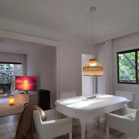 Big House On Barcelona S Border Holiday home L'Hospitalet de Llobregat