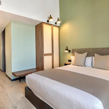 Orangine Hotel L'Hospitalet de Llobregat