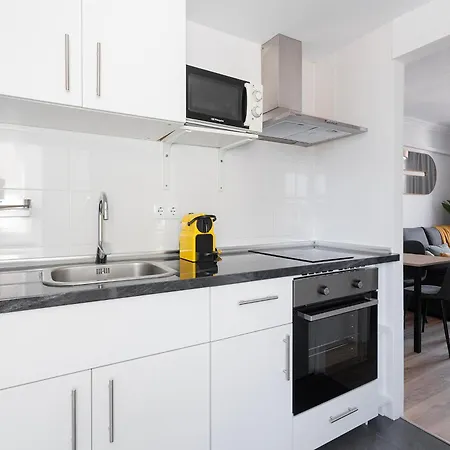 Apartment Lovely Attic With Terrace L'Hospitalet de Llobregat