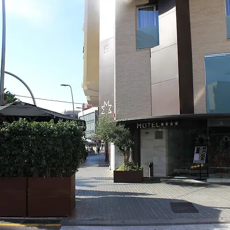 Hotel Madanis 4*