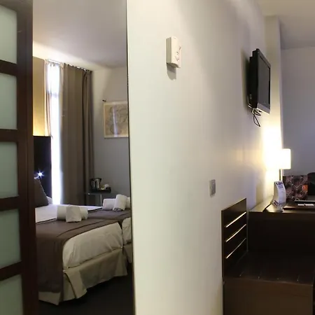 Hotel Madanis 4*