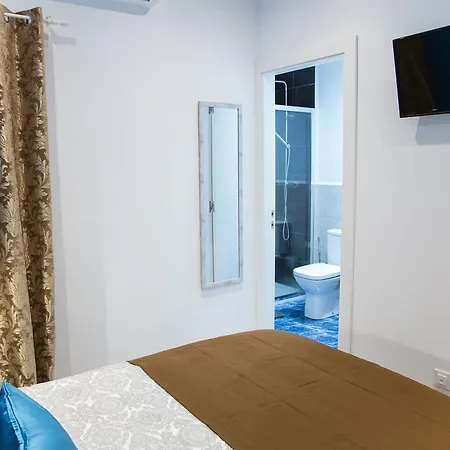 Fira Basic Hotel 3*