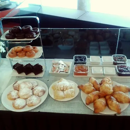 Madanis Hotel