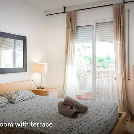 Pleasant With Balcony Close To Camp Nou