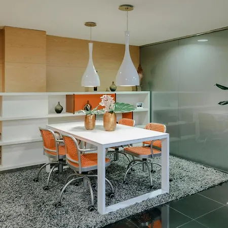 Hesperia Fira Apartment L'Hospitalet de Llobregat